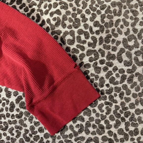 Ecko Unltd Mens XL Thermal Shirt Red Waffle Knit Long Sleeve Graphic - Picture 9 of 9